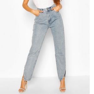 Boohoo NWT High Waist Split Hem Mom Jean